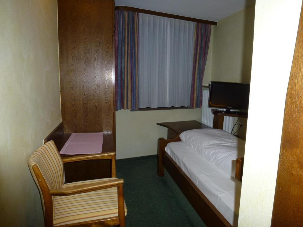 Gasthof Hotel Reif Konigstein in der Oberpfalz Phòng bức ảnh